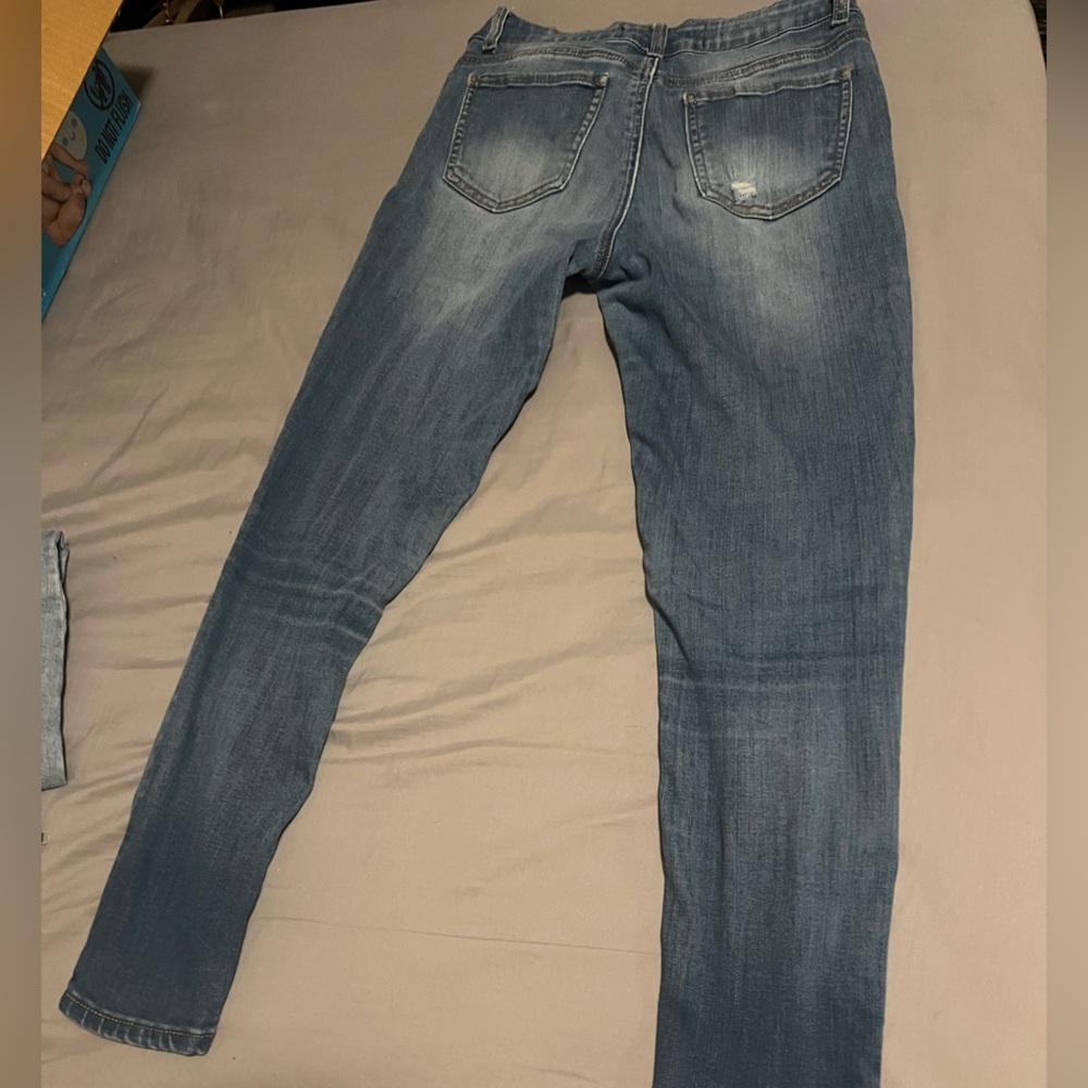 Jeans - Picture 2 of 3